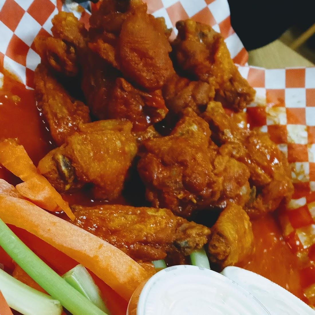 Aldo's Hot Wings